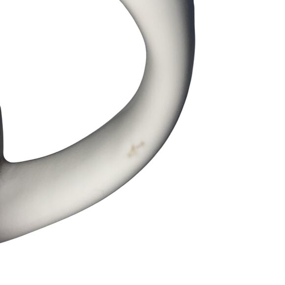 Le Creuset Mesh Mug Meringue Heat and Cold Resistant Microwave and Oven Safe - Picture 5 of 7